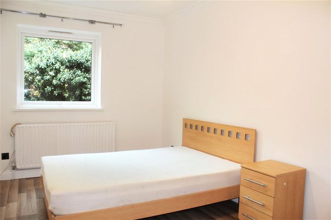 10 Grovebury Court,, Broomfield Road, Bexleyheath photo 4