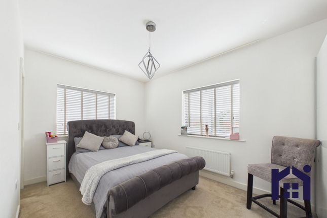 3 Marigold Court, Leyland photo 3