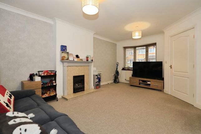 22, The Stewponey, Stourbridge photo 3