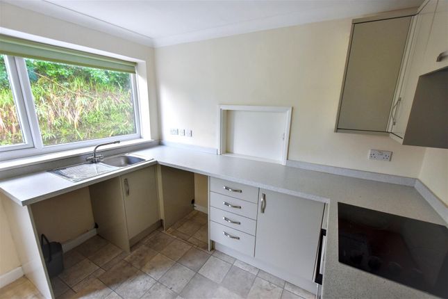 9, Bell Lane, Redruth photo 4