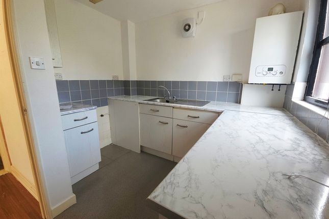 1, Levisham Close, Hull photo 4
