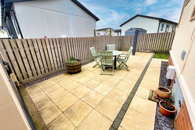 Mobile/park home for sale in Bank Street, Neilston, Glasgow