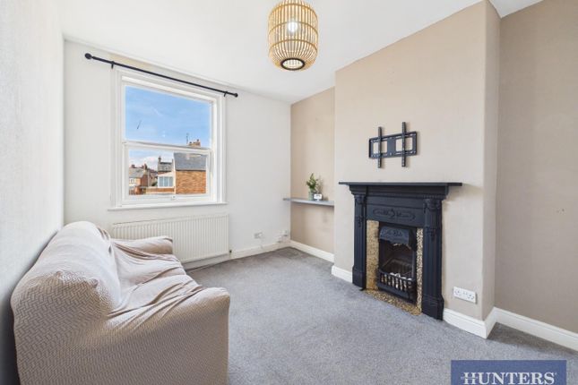 Flat 2, 3, Claremont, Filey photo 3