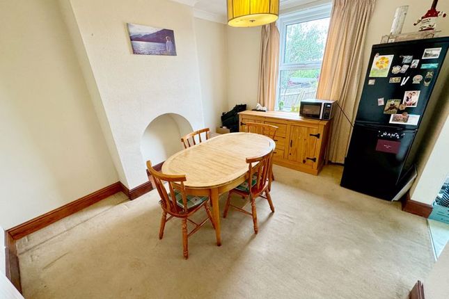 End terrace house for sale in Robertson Road, Grantham