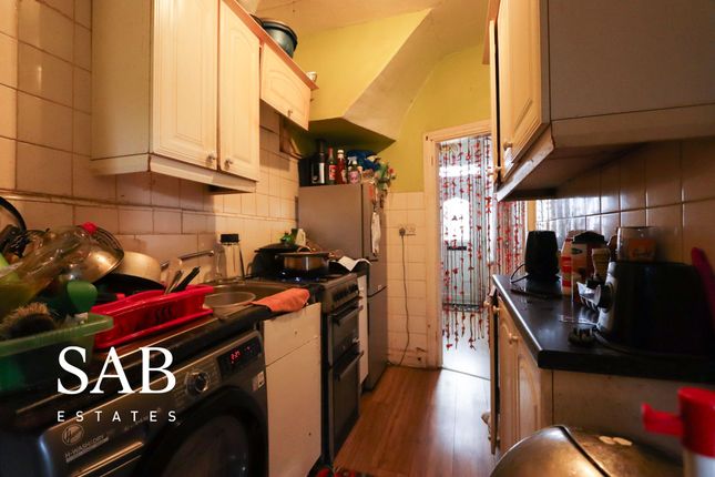 169 Rutland Road, Southall photo 4