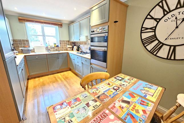 16, Meadow Brook, Tavistock photo 2