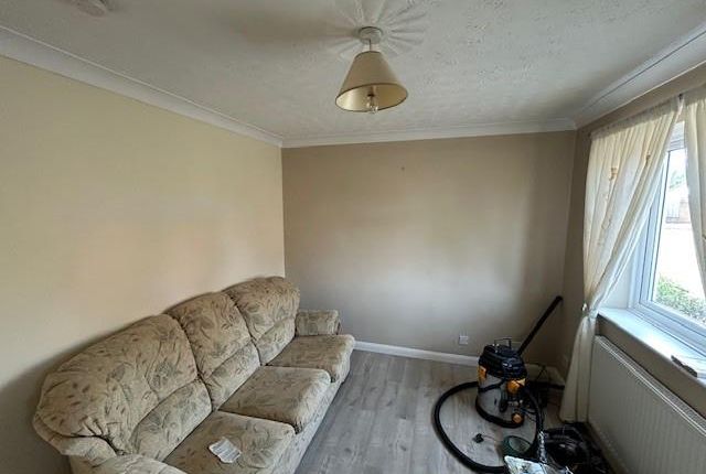 2, Stanley Way, Daventry photo 2