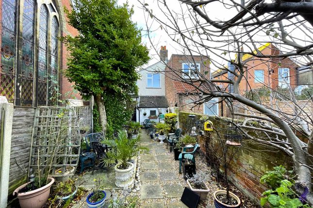 End terrace house for sale in Kingston Road, Portsmouth