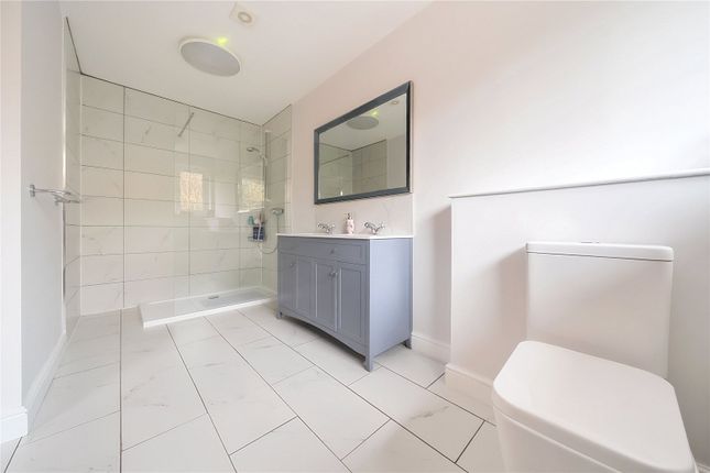 En Suite Bedroom 4