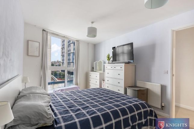 Flat for sale in Coppermill Heights, Daneland Walk, Tottenham Hale Village, London