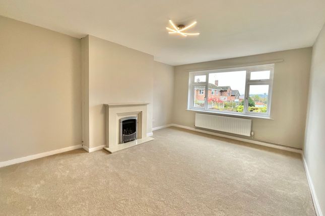 12 Scarratt Drive, Stoke-On-Trent photo 3