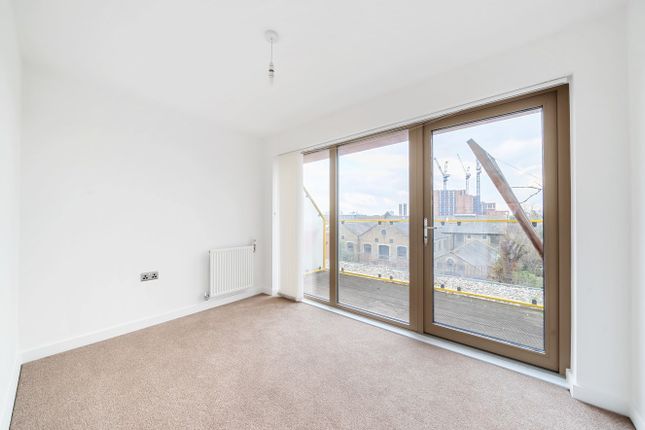 Flat for sale in Portway House, 2A Ossory Road, London