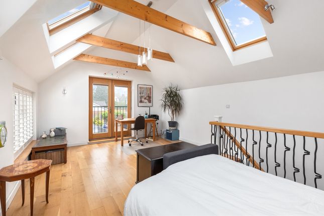 260, Crawley Road, Horsham photo 3