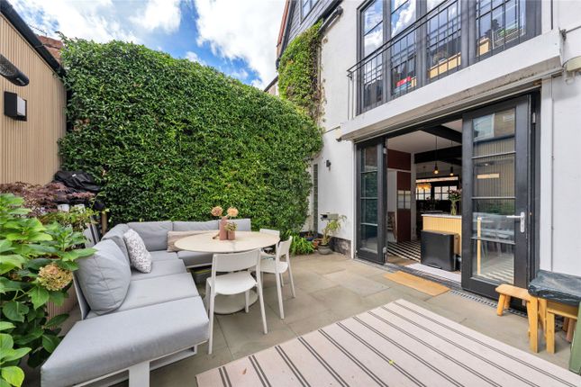 38, Chippenham Mews, London photo 4