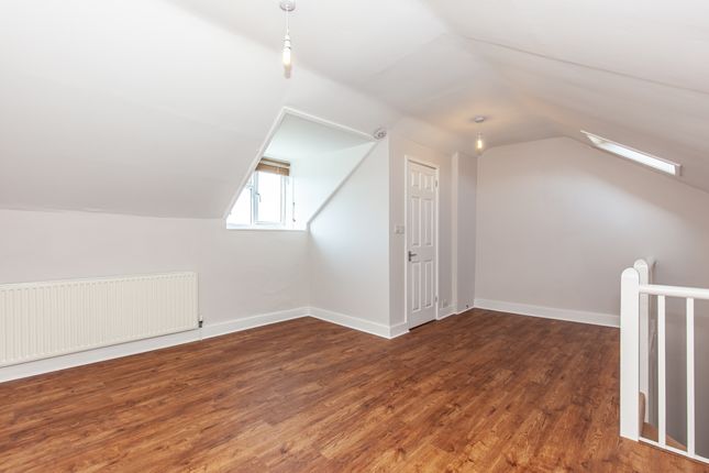 End terrace house to rent in Spring Place, Chipping Norton