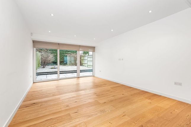 40, Giles Coppice, London photo 3
