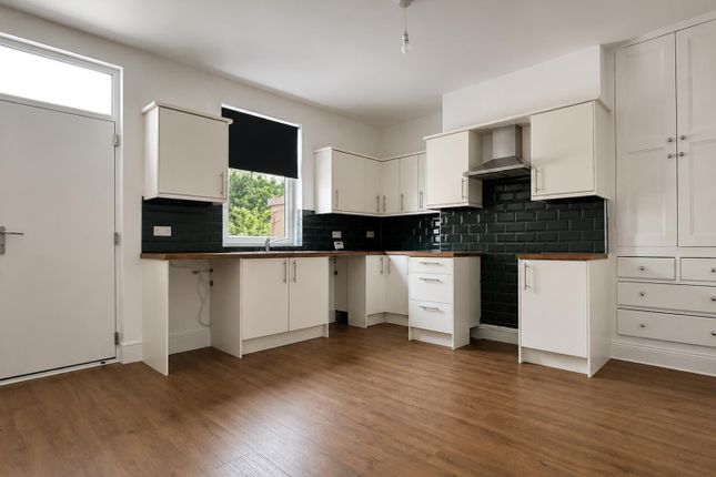 12, Lorna Road, Doncaster photo 4