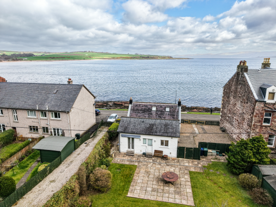 The White Cottage , Kilchattan Bay, Isle of Bute photo 2