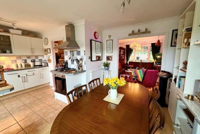 66, Five Acres, Chesham photo 4