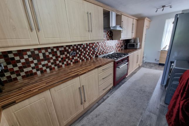 27 Elmdale Street, Leicester photo 4