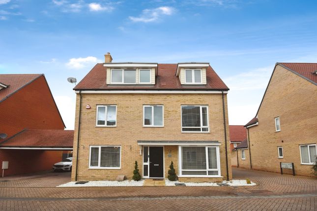 Thumbnail Detached house for sale in Fairway Drive, Chelmsford