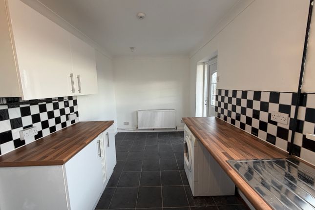 23, Thornton Terrace, Rotherham photo 2