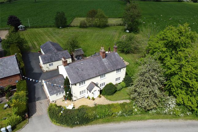 Cottage for sale in Walnut Tree Lane, Bradwall, Sandbach, Cheshire