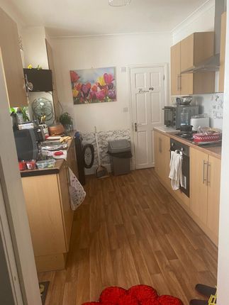 42, Vernon Road , Luton photo 2