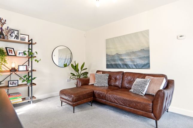 43, Orion Way, Doncaster photo 4