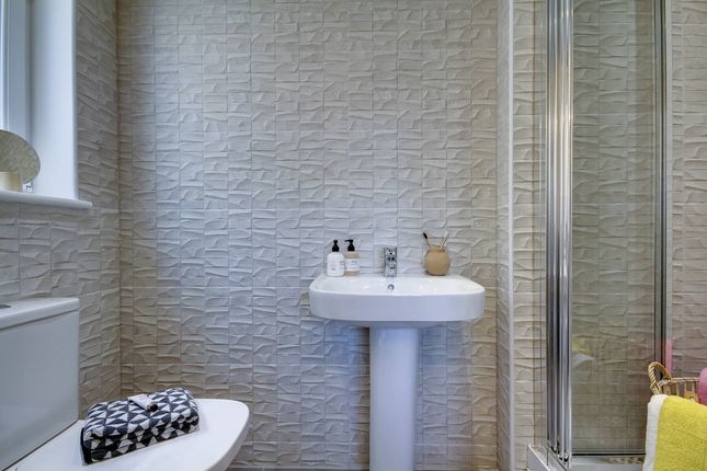 An En Suite Away From The Family