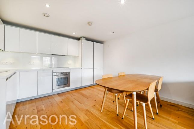 Thumbnail Flat to rent in Cowley Road, London