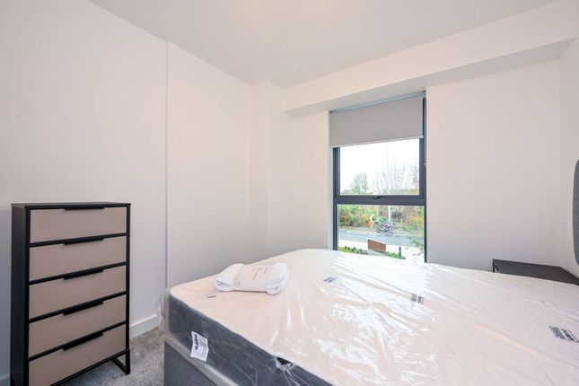 Flat to rent in The Mint, Guildford