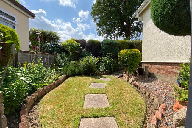 Mobile/park home for sale in The Elms, Lippitts Hill, Loughton