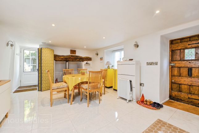 11, Angel Hill, Launceston photo 4