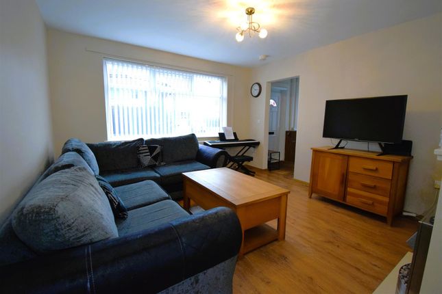 107, Inverness Road, Jarrow photo 3