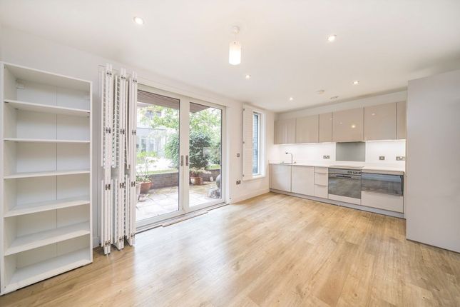 Flat 1, Jarman Mansions, 3, Olmstead Close, London photo 4