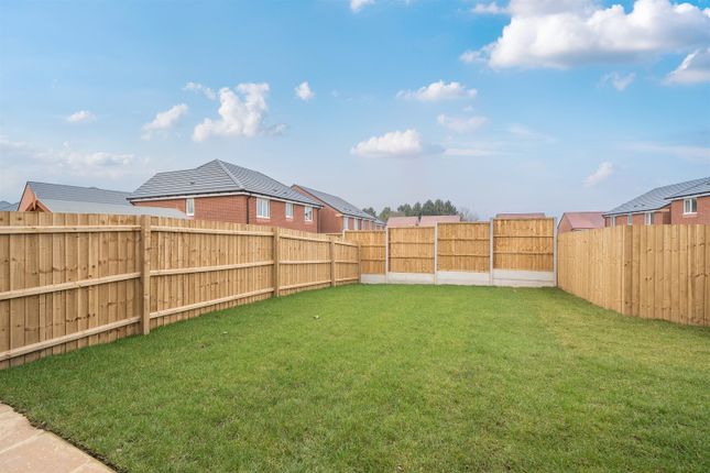 18, Frederick Beech Grove, Priorslee, Telford photo 4