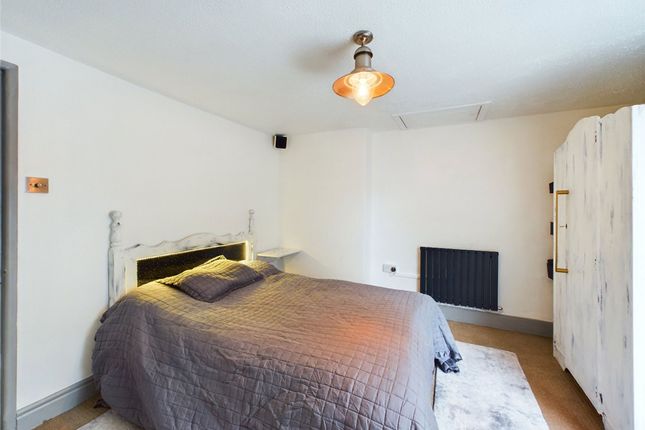1 Station Road, Holsworthy photo 5