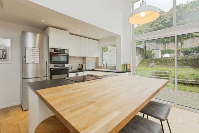 14, Ashdown Close, Kent photo 2