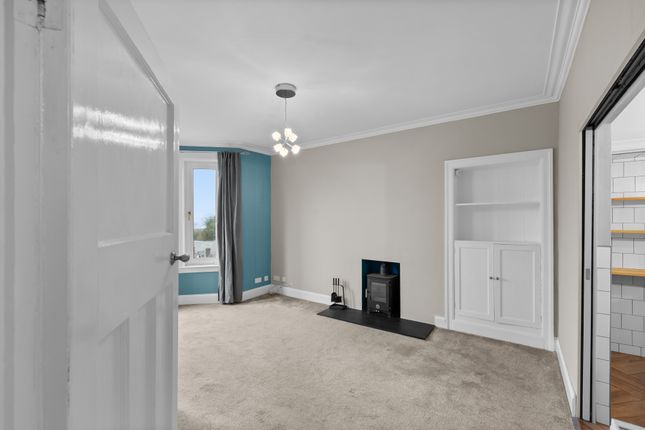 16, Kinghorne Terrace, Dundee photo 3