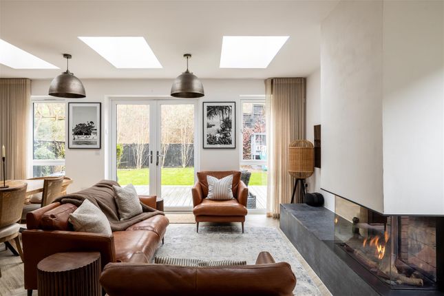 5, Hawthorn Way, Redhill photo 5