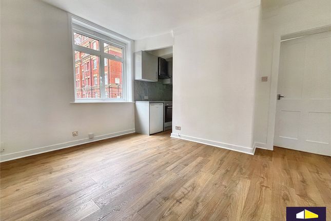 Flat to rent in Peabody Estate, Rosendale Road, London