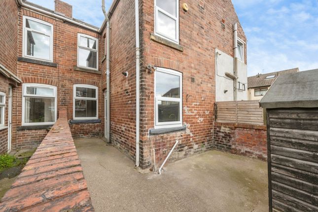 130, Avenue Road, Rotherham photo 4