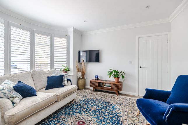 20, Meadow Valley, Leeds photo 3
