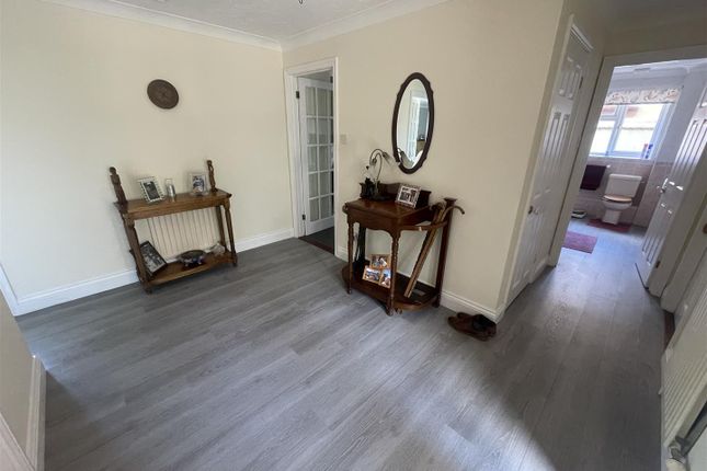 30, Beechwood Drive, Crewkerne photo 2