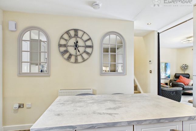 6, Bluecoat Close, South Molton photo 2