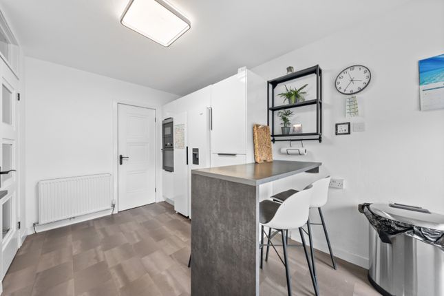 53 Inishail Road, Craigend, Glasgow photo 4