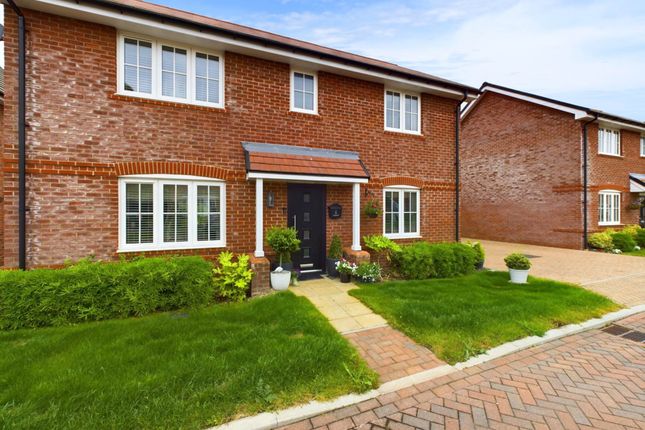 Detached house for sale in Lingwell Close, Chinnor