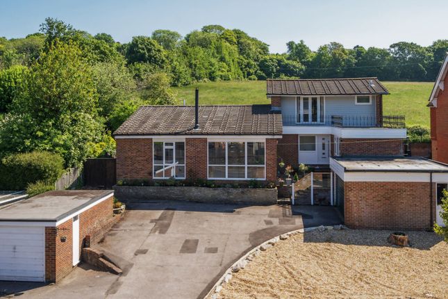 Thumbnail Detached house for sale in London Road, Horndean