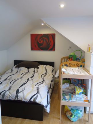 Flat to rent in Waterfall Road, Arnos Grove, London